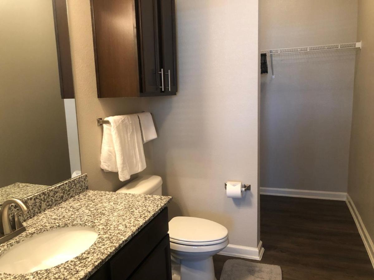 Spacious Furnished Resort Style Apartments Tomball Szoba fotó