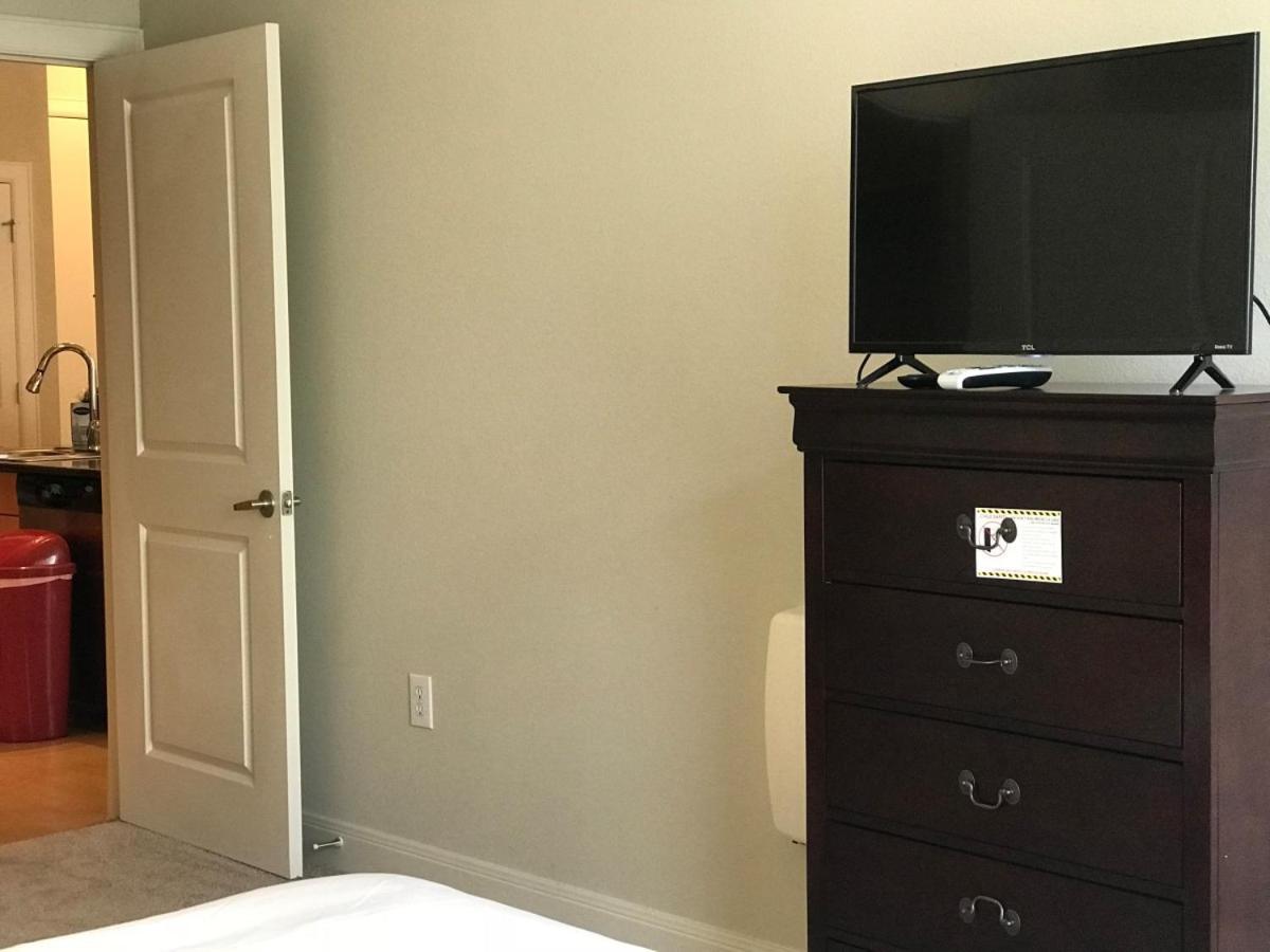 Spacious Furnished Resort Style Apartments Tomball Szoba fotó