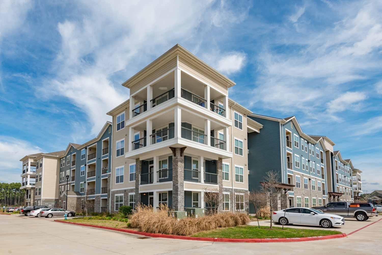 Spacious Furnished Resort Style Apartments Tomball Kültér fotó