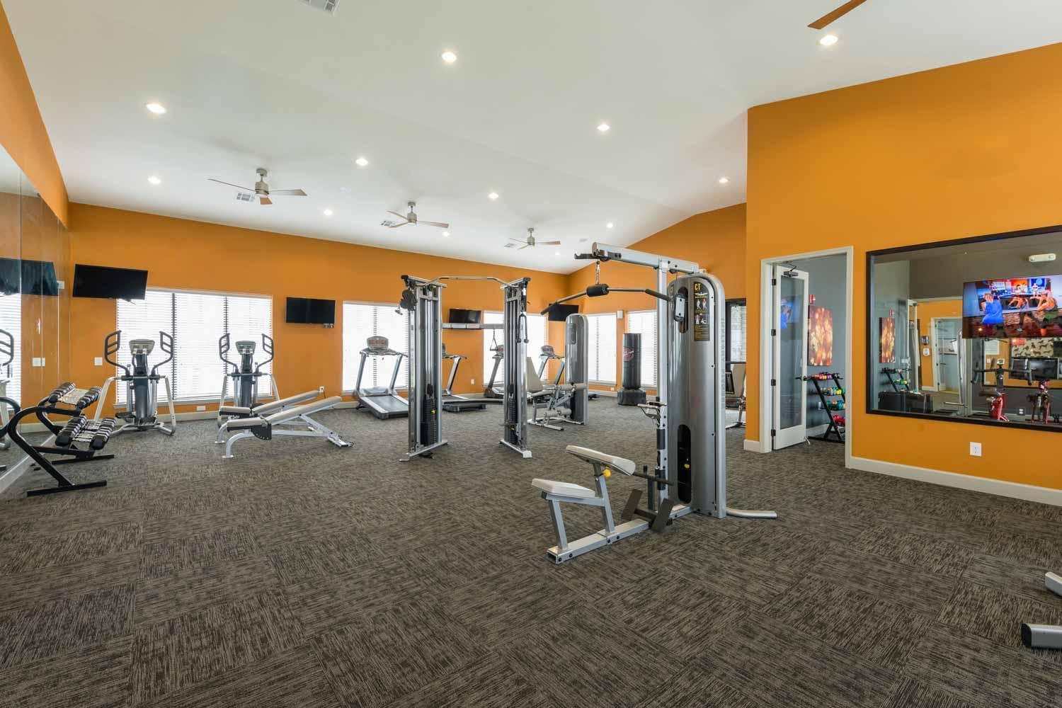 Spacious Furnished Resort Style Apartments Tomball Kültér fotó